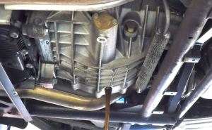 Draining the Rear Differential Oil on an Aston Martin DB9