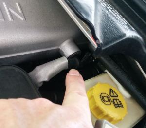 brake-vacuum-booster-connection-to-intake-manifold-on-an-aston-martin-db9